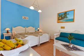 Hovolo Hotel & Apartments