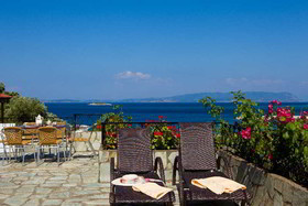 Hovolo Hotel & Apartments