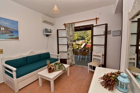 Hovolo Hotel & Apartments