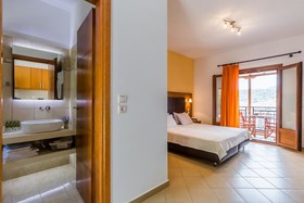 Evlalia Studios & Apartments