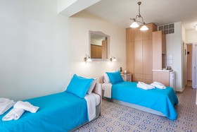 Stafylos Suites