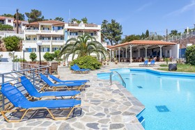 Stafylos Suites