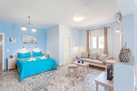 Stafylos Suites