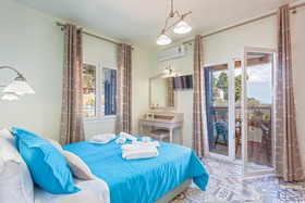 Stafylos Suites