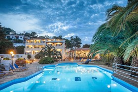 Stafylos Suites