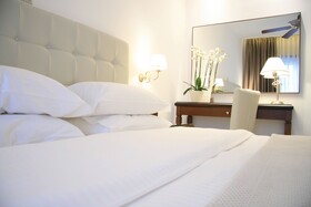 Armata Boutique Hotel