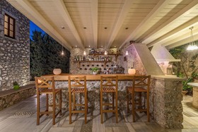 Mare Monte Luxury Suites