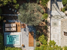 Mare Monte Luxury Suites