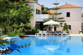 Nissia Traditional Residences