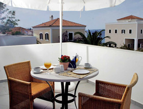 Nissia Traditional Residences