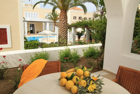 Nissia Traditional Residences