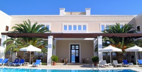 Nissia Traditional Residences
