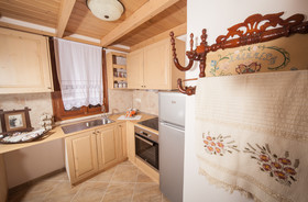 Kaminos Boutique Hotel