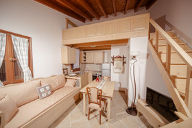 Kaminos Boutique Hotel