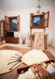 Kaminos Boutique Hotel