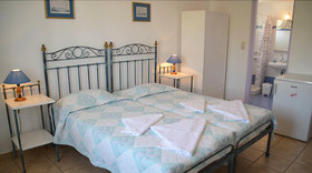 Agnadi Syros Studios & Rooms