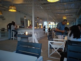 Akti Miaouli Holiday Home