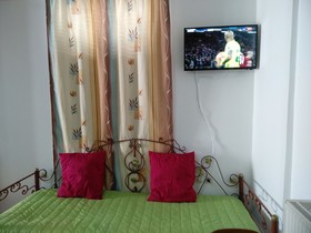Akti Miaouli Holiday Home