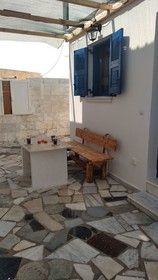 Akti Miaouli Holiday Home
