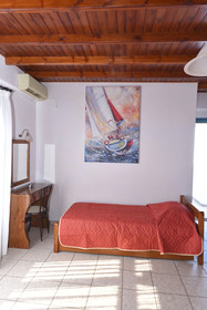 Glafki Studios & Apartments