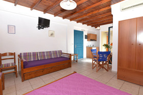 Glafki Studios & Apartments