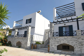 Glafki Studios & Apartments