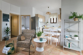Syra Suites