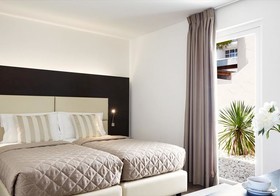 Hydra Beach Resort