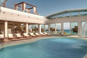 Hydra Beach Resort