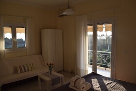 Giota Rooms