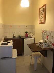 Giota Rooms