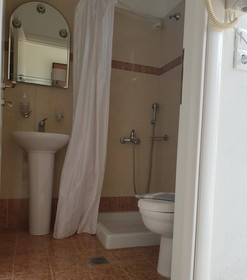 Domaine Papakonstantis Apartments To Let