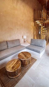 Mani Luxury Suites