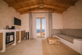 Mani Luxury Suites