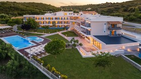 Paradise Resort Finikounda