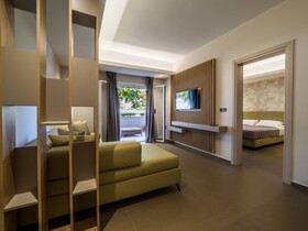 Paradise Resort Finikounda