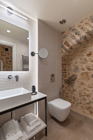 Yeeon Boutique City Hotel Gythio