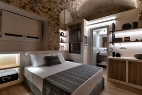 Yeeon Boutique City Hotel Gythio