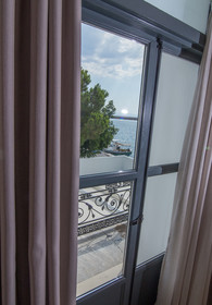 Panellinion Luxury Rooms