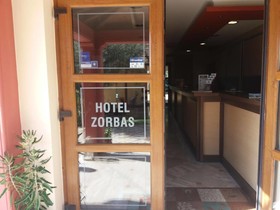 Zorbas Hotel Tavern