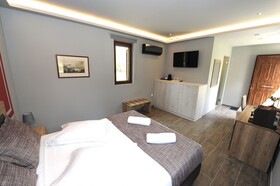 Castle View Bungalows