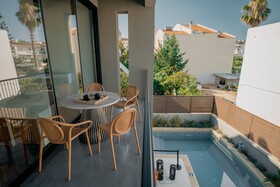 Capital Luxury Suites