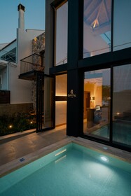 Capital Luxury Suites