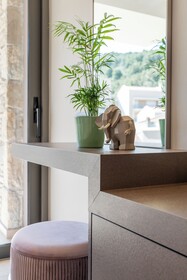 Ennea Muses Rooms & Suites