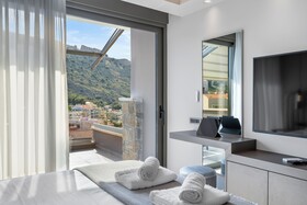 Ennea Muses Rooms & Suites