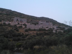 Onar Mani Suites