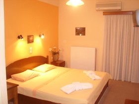 Themisto Hotel