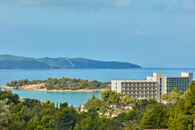 AKS Hinitsa Bay