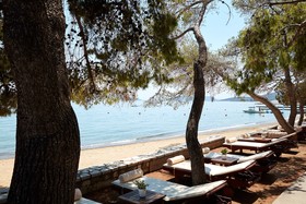 Hydra Beach Resort
