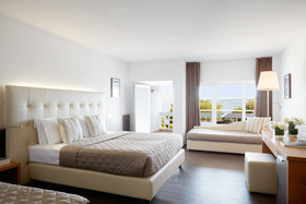 Hydra Beach Resort
